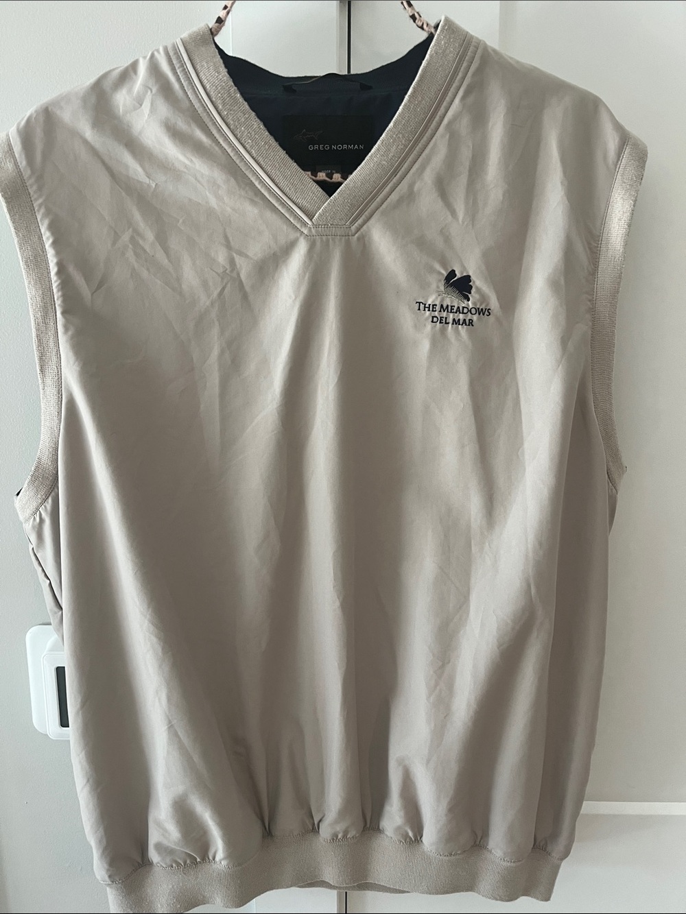 Greg Norman Collection Beige Sleeveless V-Neck Golf Vest